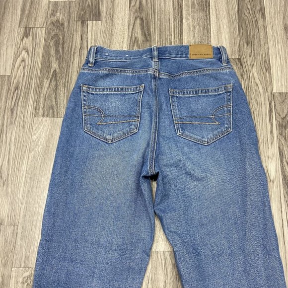 AMERICAN EAGLE Mom Skinny Leg Mid Rise Med Wash Blue Denim Jeans Women's Size 00 - Picture 5 of 12